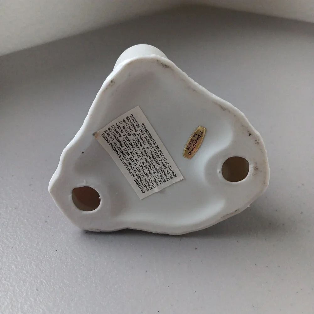 6‎ White Porcelain Ceramic Kitty Cat with Heart & Flower Neck Bow Vintage MCM